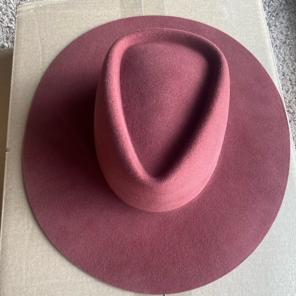 New w/ Tags Gigi Pip Dakota Triangle Crown Hat - Rusty Red - 59 M/L - Picture 4 of 11